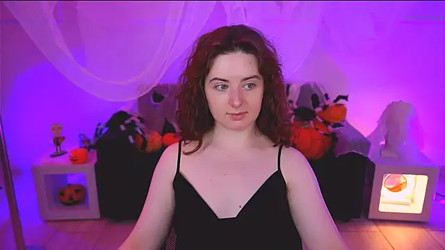 AnnTerry  online show from 11-04-25, 08:35