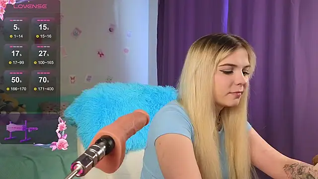 Kate Legend online show from 10-18-25, 03:20