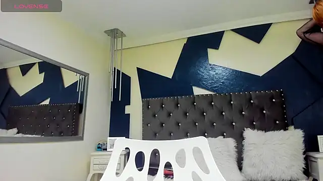 Charlottee Brown2 online show from 01-29-25, 12:24