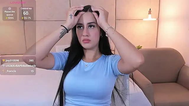 Snapshot of Amiirra_ chatting on 01-16-25, 12:34 Amiirra online show from 01-16-25, 12:34