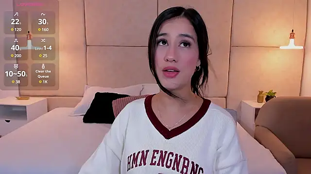 Snapshot of Amiirra_ chatting on 01-22-25, 02:59 Amiirra online show from 01-22-25, 02:59