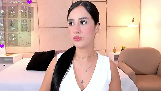 Snapshot of Amiirra_ chatting on 03-13-25, 09:26 Amiirra online show from 03-13-25, 09:26