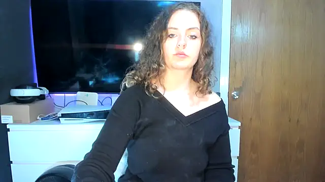 ENGLISHEMILY 69 online show from 12-12-24, 12:55