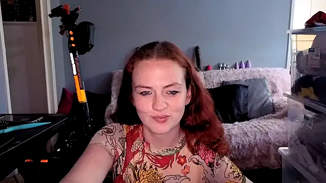 Snapshot of ENGLISHEMILY_69 chatting on 10-09-25, 11:41 ENGLISHEMILY 69 online show from 10-09-25, 11:41