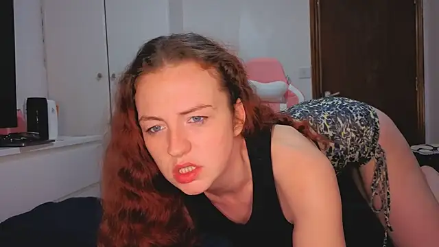 ENGLISHEMILY 69 online show from 02-02-26, 08:51