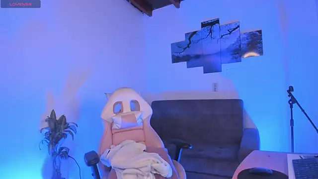 odelei online show from 03-13-25, 07:42