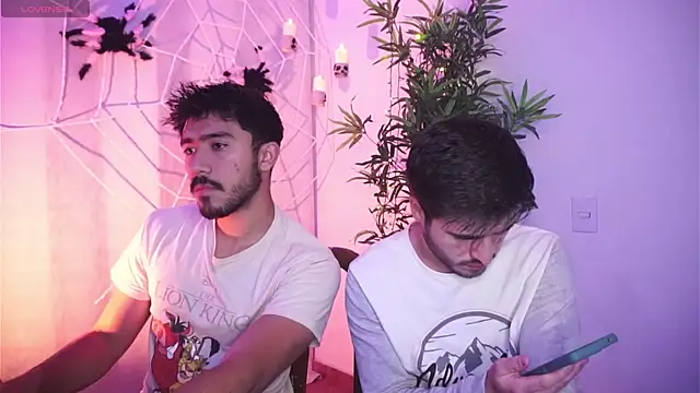 Tony Wylie online show from 10-11-25, 08:51