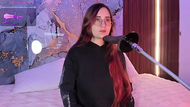 centaurigirl online show from 10-11-25, 03:28