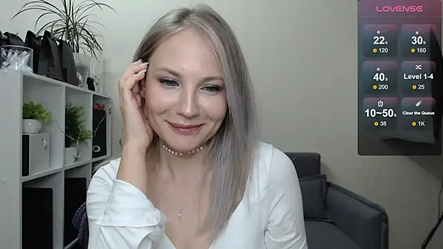 Sunny bunny6 online show from 12-28-24, 02:53