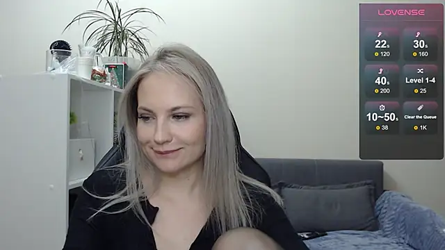 Sunny bunny6 online show from 01-28-25, 07:00