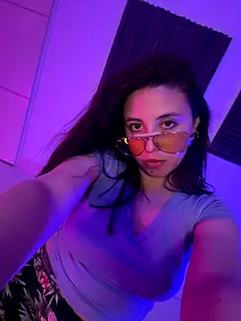 maipilu online show from 11-12-25, 03:40