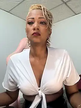 Amaliu  online show from 01-06-26, 02:10