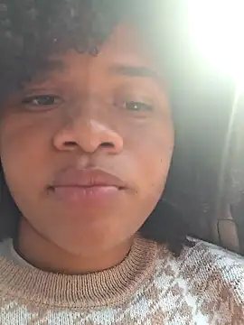 DANIELA MICHEL online show from 02-02-25, 09:23