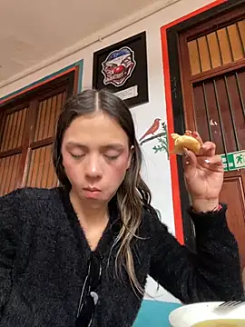 Petite amor2 online show from 11-03-25, 02:40