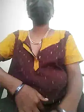 Snapshot of Preethytamilsexy chatting on 01-15-25, 10:38 Preethytamilsexy online show from 01-15-25, 10:38