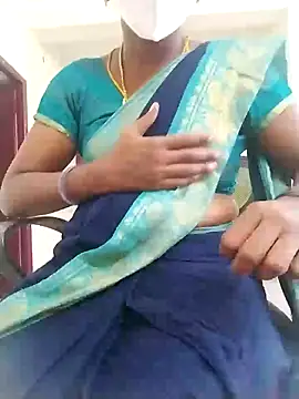 Snapshot of Preethytamilsexy chatting on 01-24-25, 12:31 Preethytamilsexy online show from 01-24-25, 12:31