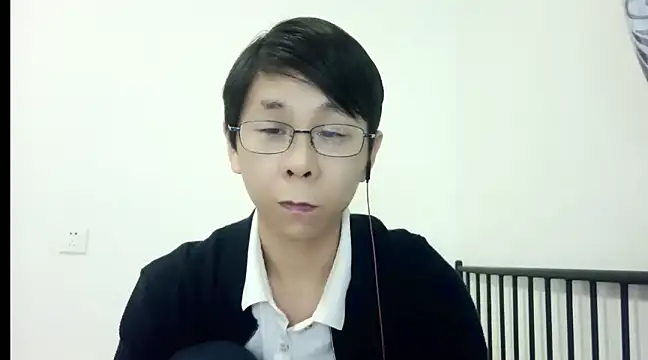 Snapshot of TGH521 chatting on 12-22-24, 11:52 TGH521 online show from 12-22-24, 11:52