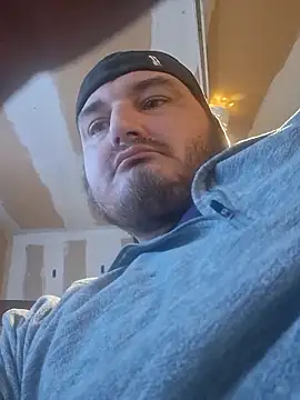 muledick8824 online show from 10-28-25, 03:36