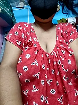 Snapshot of BERRY_00 chatting on 09-18-25, 10:17 BERRY 00 online show from 09-18-25, 10:17