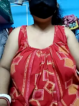 Snapshot of BERRY_00 chatting on 10-05-25, 06:06 BERRY 00 online show from 10-05-25, 06:06