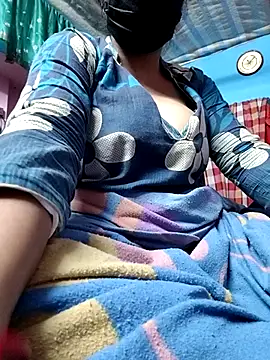 Snapshot of BERRY_00 chatting on 12-14-25, 05:40 BERRY 00 online show from 12-14-25, 05:40