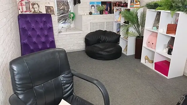 Nika Kitten online show from 04-14-26, 09:26