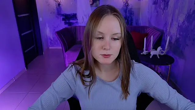 VivienLeeigh online show from 12-21-24, 12:16