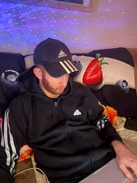 Snapshot of Tall_REC chatting on 12-02-24, 12:19 Tall REC online show from 12-02-24, 12:19