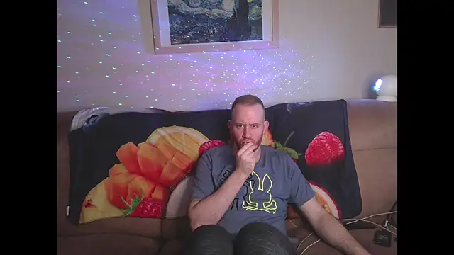 Snapshot of Tall_REC chatting on 12-04-24, 03:32 Tall REC online show from 12-04-24, 03:32