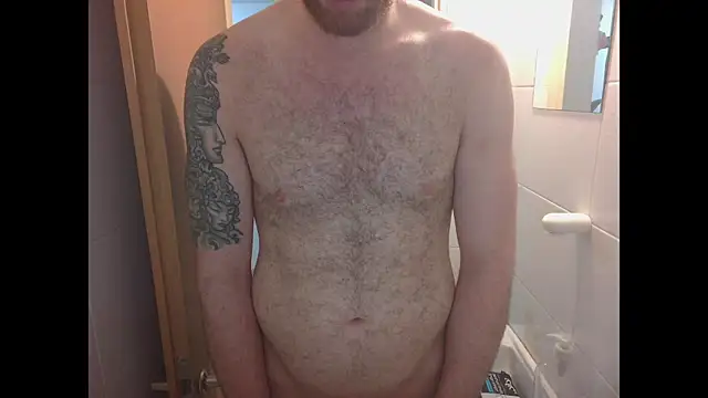 Snapshot of Tall_REC chatting on 12-17-24, 03:28 Tall REC online show from 12-17-24, 03:28