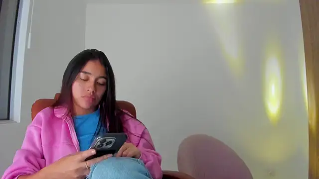 AriaMontgomery online show from 10-09-25, 04:10