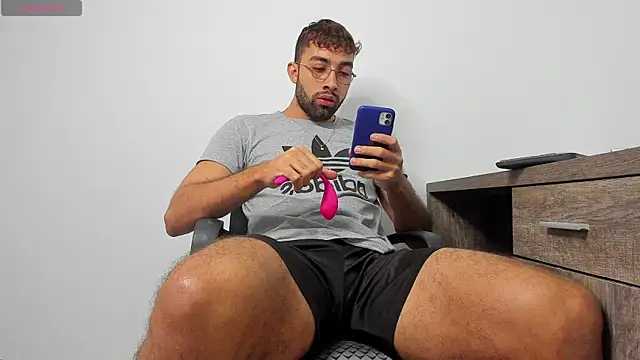 stephennolan1 online show from 01-30-25, 03:51