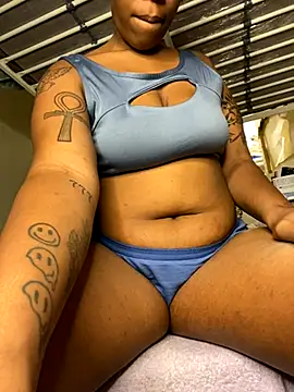 MsSapPhire500 online show from 10-19-25, 05:52