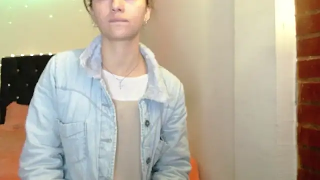 holy juli online show from 03-25-26, 03:56