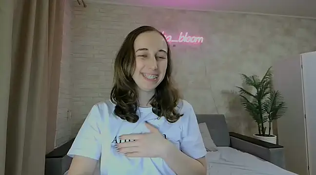 Anika bloom online show from 02-02-25, 10:06