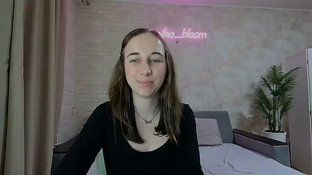 Anika bloom online show from 02-06-25, 05:35