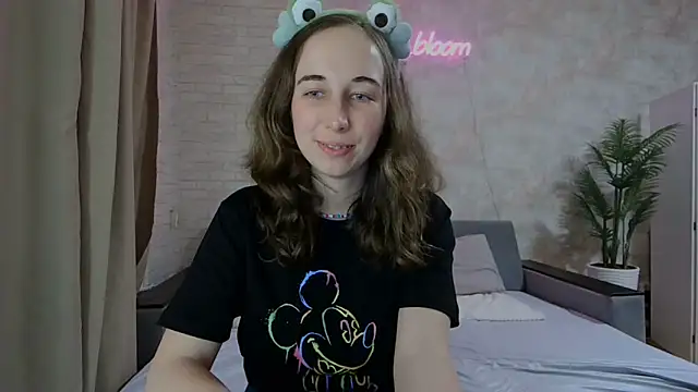 Anika bloom online show from 02-11-25, 06:19