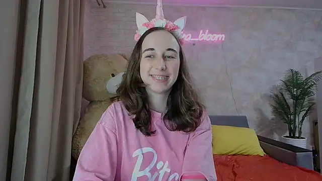 Anika bloom online show from 03-16-25, 06:09