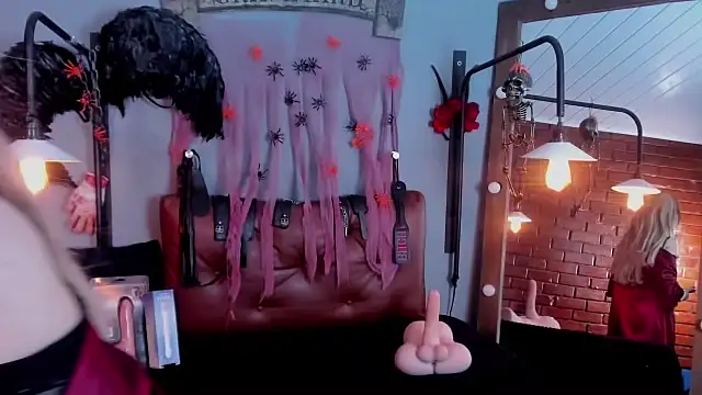 Snapshot of Samantha_mature56 chatting on 10-24-25, 09:06 Samantha mature56 online show from 10-24-25, 09:06