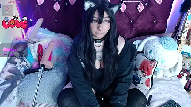 Snapshot of Kitty-Kat_ chatting on 09-18-25, 03:52 Kitty-Kat online show from 09-18-25, 03:52