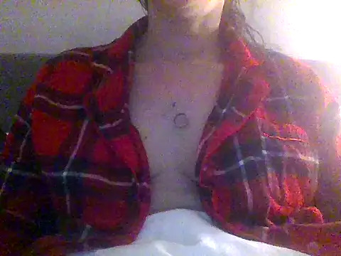 Snapshot of Fiesty_findom40 chatting on 12-12-24, 07:15 Fiesty findom40 online show from 12-12-24, 07:15