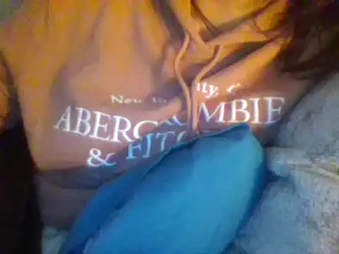 Snapshot of Fiesty_findom40 chatting on 01-30-25, 04:24 Fiesty findom40 online show from 01-30-25, 04:24