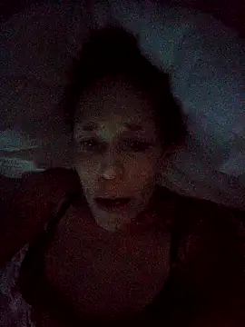 Snapshot of Fiesty_findom40 chatting on 09-27-25, 08:47 Fiesty findom40 online show from 09-27-25, 08:47