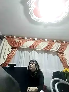 Snapshot of samanta_rosas1 chatting on 12-25-24, 01:42 samanta rosas1 online show from 12-25-24, 01:42