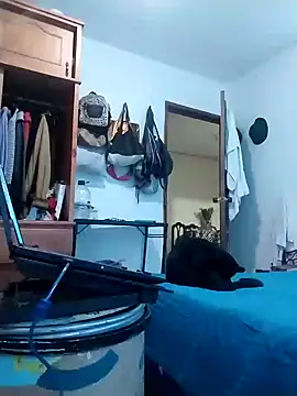 Snapshot of samanta_rosas1 chatting on 01-10-25, 01:32 samanta rosas1 online show from 01-10-25, 01:32