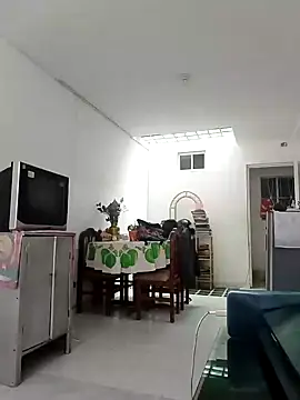 Snapshot of samanta_rosas1 chatting on 01-15-25, 02:56 samanta rosas1 online show from 01-15-25, 02:56