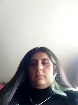 Snapshot of samanta_rosas1 chatting on 10-06-25, 04:15 samanta rosas1 online show from 10-06-25, 04:15