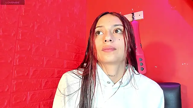 Snapshot of Monttserratt chatting on 09-22-25, 02:30 Monttserratt online show from 09-22-25, 02:30