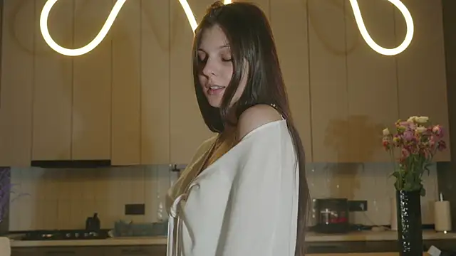 Snapshot of whisper_of_love chatting on 11-08-25, 02:23 whisper of love online show from 11-08-25, 02:23