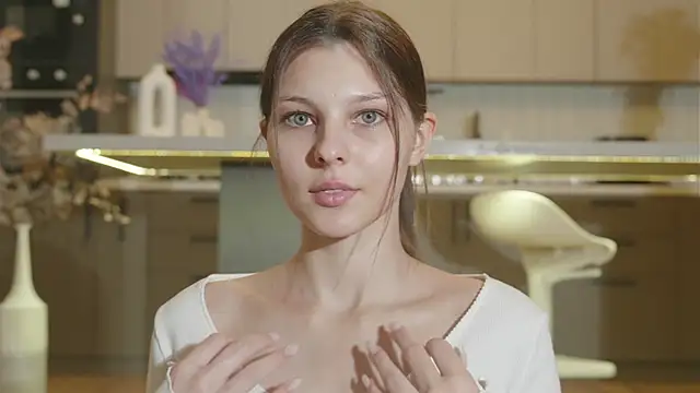 Snapshot of whisper_of_love chatting on 11-09-25, 02:10 whisper of love online show from 11-09-25, 02:10